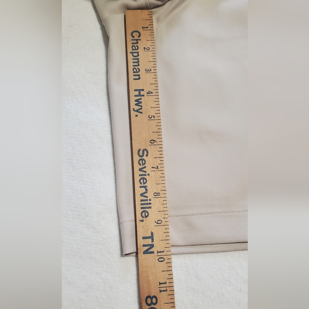 PGA Tour Men's Classic Light Creamy Tan Flat Front Shorts. Sz 42 NWT - Picture 5 of 7